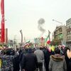 ویدئو | لحظه اصابت بمب به مکانی در نزدیکی مسیر راهپیمایی مردم تهران