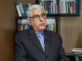 علت عقب نشینی ترامپ از اجرای پروژه آزادی در تنگه هرمز/ چشم انداز مذاکرات تهران و واشنگتن