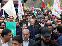 همراهی رئیس‌جمهور با راهپیمایان روز قدس تهران