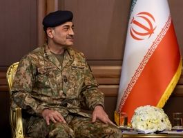 دیدار فرمانده ارتش پاکستان با فرماندهی قرارگاه مرکزی خاتم‌الانبیا + تصاویر